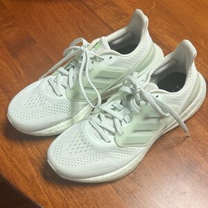 Adidas White/green Athletic Sneakers